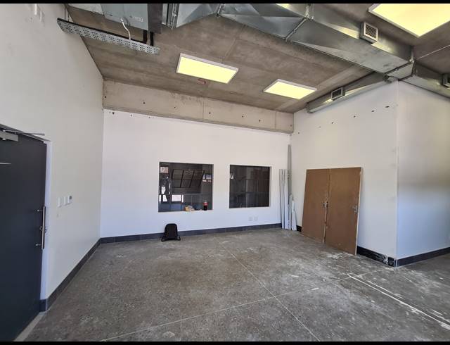 613M² WAREHOUSE TO LET IN RIVERSANDS